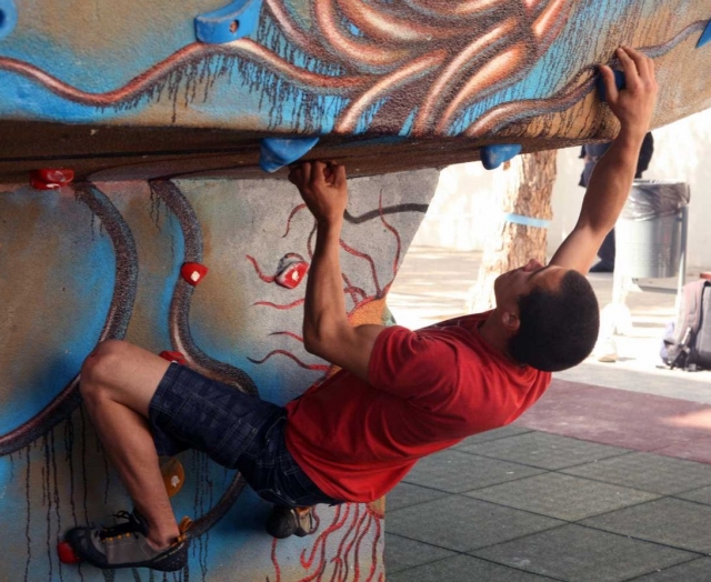  攀岩墙的第一部分 